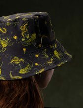 Creepy-Crawlies Brain Bucket (Green)