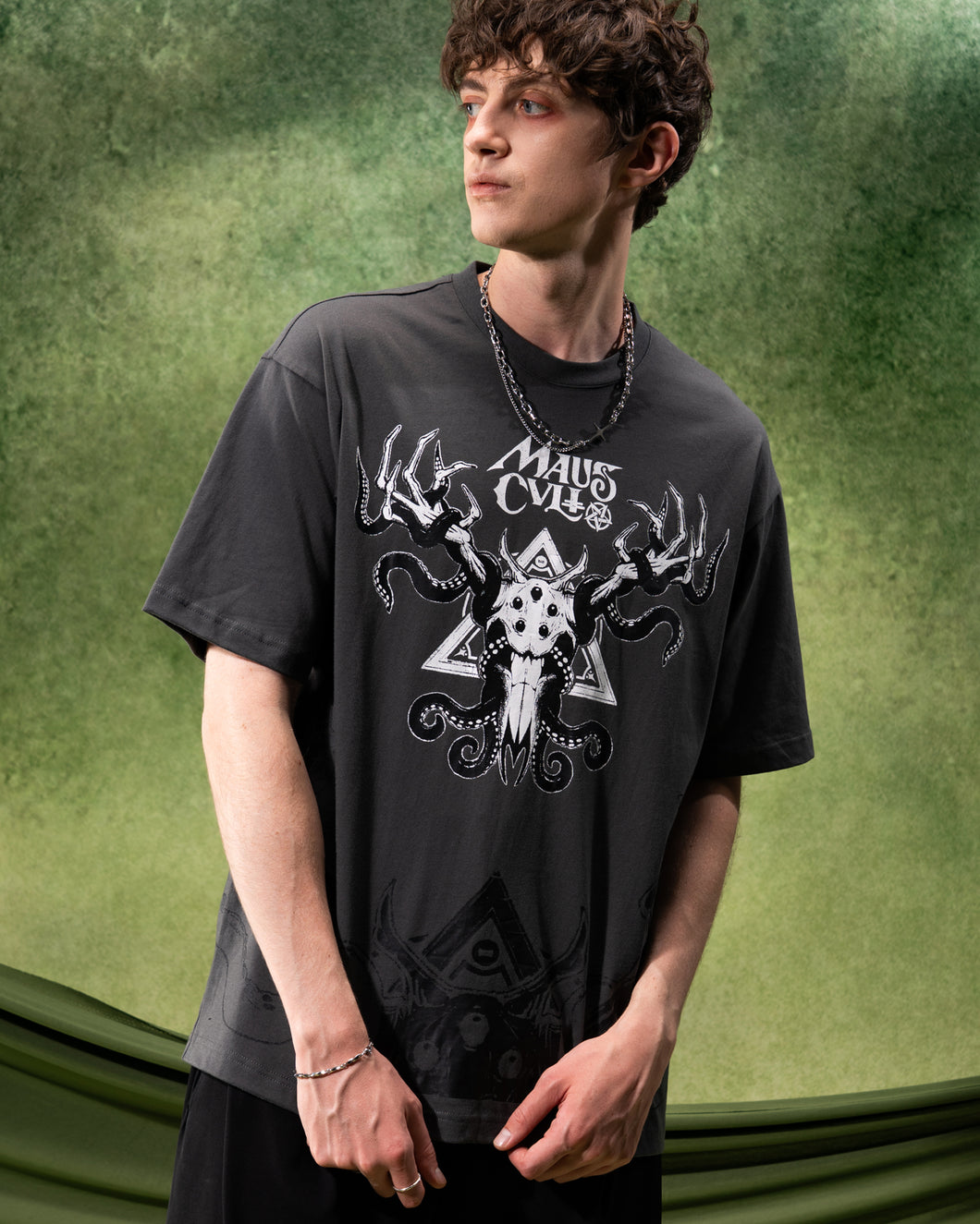 Maus CVLThulhu Oversized Tee
