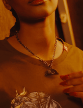 Loba Fan Necklace