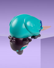 Shelf Ari Figure