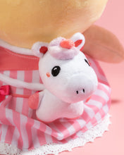 Sanna Plush