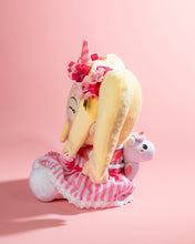 Sanna Plush
